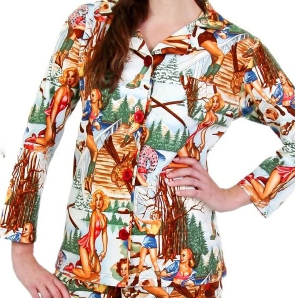 Brigi Country Babes Pajama Top Pin Up Girl Winter Scene Flannel Button Front M